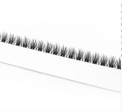 Luna Glam refill ribbon lashes close-up